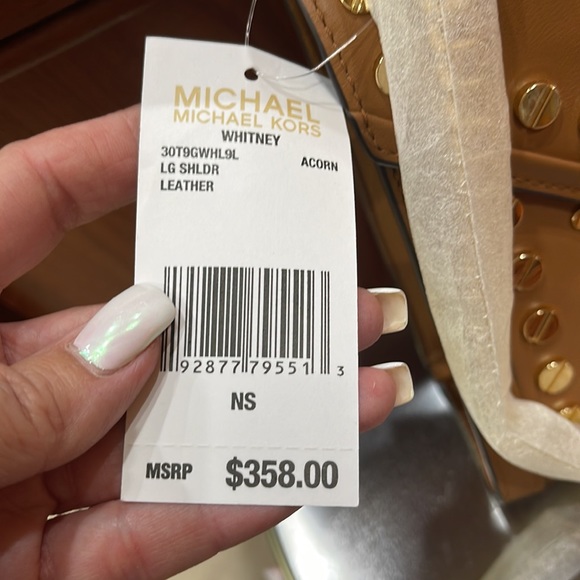 Michael Kors Whitney Large Shoulder Bag in Acorn. - Picture 5 of 15